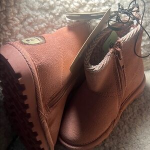 New Bearpaw Baby Girl Jessica Pink Leather boots 6 NWT